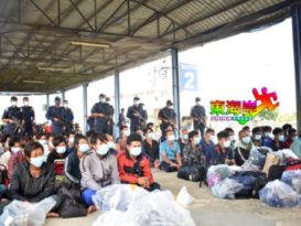 越南渔民凿船脱罪  3行动截9船捉111人