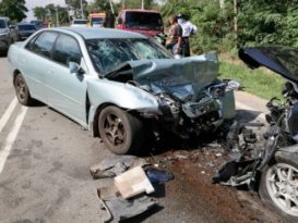 疑超車不遂    2車雙撞4人蒙受輕重傷。
