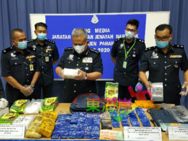 茶袋另有乾坤装冰毒   警一举破获2贩毒案（有视频）