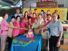 劳勿双溪兰睦邻社区60 余人共庆中秋节