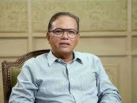 彭大臣与 10 EXCO  结束隔离期