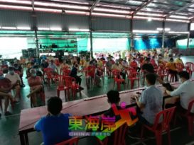 【今日东海岸】劳勿非法芭风波  县会近日行动 农民斥被赶绝 报警阻封芭