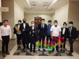 【劳勿榴槤园风波】关丹高庭今早拒绝 劳勿204名农民的司法审核申请