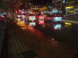 河水溢出路面 文德甲淡马鲁路淹水