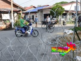 ◤新冠又一年◢文冬卢氏联宗会捐米粮  3区宗亲会员4日领取