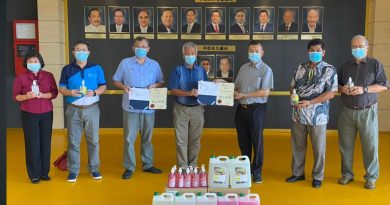 关丹华团与hardex再联手   捐防疫品予全国63间独中