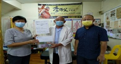 李师父中医针灸治疗中心  义诊为丹中筹获2500