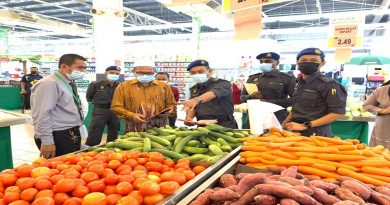 丹监督开斋节统制品  发15违规商家罚单