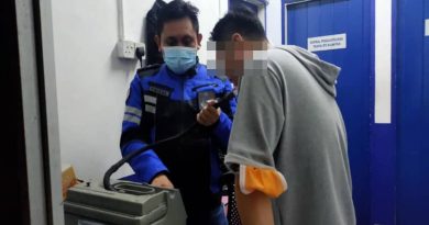 OP Mabuk   司机酒测不过关     带回警局