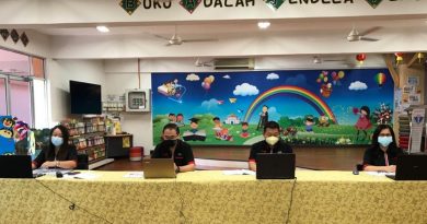 黄博谆：成校方家长沟通桥樑 家协助传达正确信息