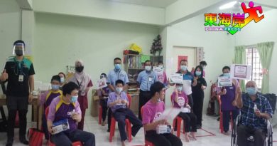 卫生局到劳勿特殊儿童康复中心为师生接种疫苗