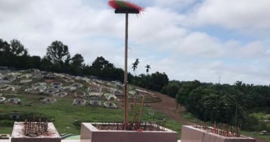 蜡烛供香乱丢．天公炉插扫把   义山大伯公亭 遭破坏