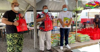 马辉集团 吉兰丹基金会 捐助贫户食物篮