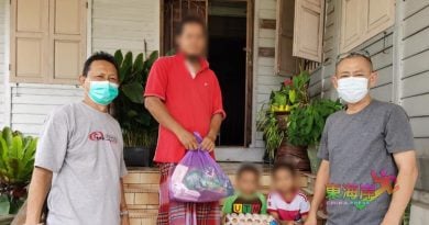 支援弱势群体 丹斗母宫派290份物资
