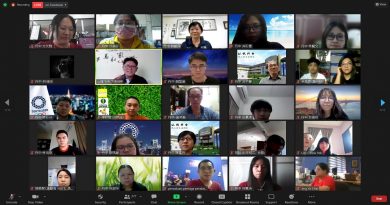 丹中线上家长日 探讨网瘾 与导师交流