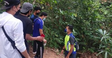 未完成接种登山    15青年各罚2000