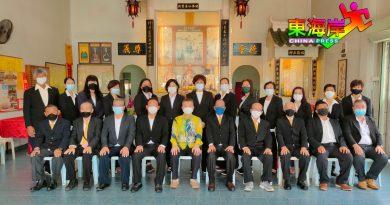 黄崇洸：政治人物帮帮忙   别权斗   先助人民度难关