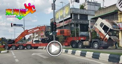 拖格罗厘抛锚  卡路中交通堵塞