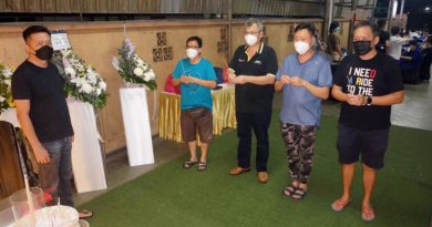 Hardex集团祭拜詹门苏金梅老夫人