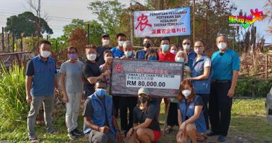 淡属农企福利社 移交8万给李增花园火灾家庭