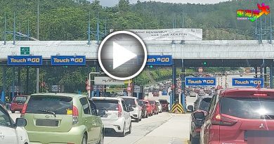 游子返城  加叻大道车潮汹涌