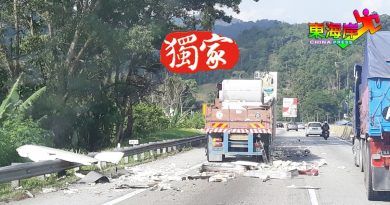 　罗厘与拖格碰撞  加叻大道又堵塞
