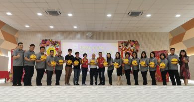 LOJING FARMERS公司    赞助丹18学校篮球