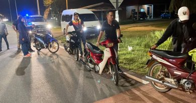 彭亨陆路交通局大取缔    开169罚单扣押14辆摩哆