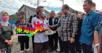 登大臣发次轮应急援助金   承诺助重建唐人街