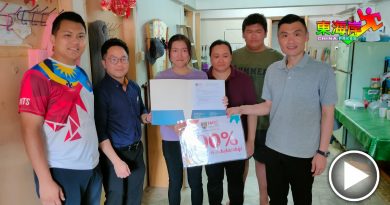 家境清寒丧父优异生   获拉曼大学学院全额奖学金