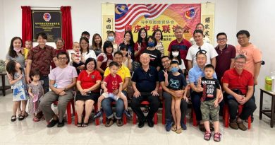 马中双园经贸协会    办“国庆中秋联谊会”