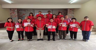 黄贞进：应与教师交流 培养孩子 须家长配合