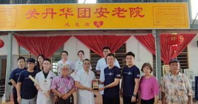 谢东成：举办义诊施药活动    让老人了解养生及舒缓疼痛