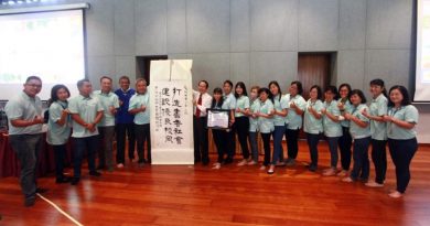 年红：吁老师提供欢乐学习温室  为新生代开拓视野