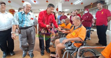 春节云顶山脚餐馆收费贵40%？  沈春祥：鼓励出示单据 正式投诉