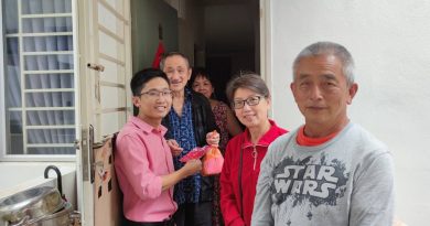 欢迎高教部归还学生自治权    何子扬吁废除大专法令   制度化推动校园自治