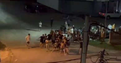 劳勿吉流发生群殴 警方扣留15名华裔男子