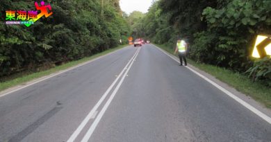 摩哆撞四驱车 骑士抛落地遭辗身亡