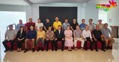 彭中总率属会臂膀宣誓庆周年    下月中办联欢宴