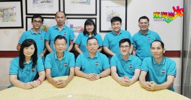 文冬羽球公会大会  郑雍锟蝉联主席职