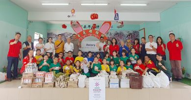 哥打峇鲁扶轮社  精英卫星扶轮社 赞助中正华小342人午餐
