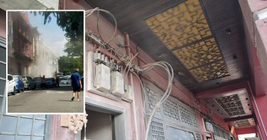 火锅店电线短路起火    店家紧急疏散顾客