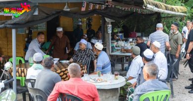 安努亚慕沙：咖啡店热议 候选人成政治话题中心