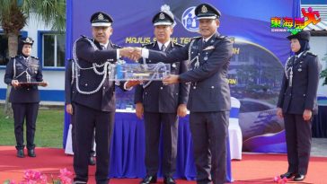 淡马鲁警区职权交接 马兹蓝上任警区主任