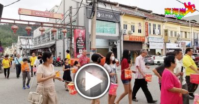 文冬黄氏江夏堂 《浓情庆中秋》提灯游行