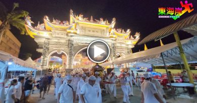九皇圣驾回銮      关丹斗母宫数十辆车队“护送”皇驾