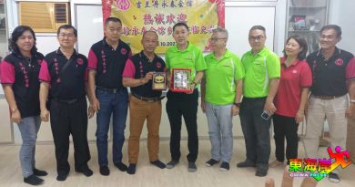笨珍永春会馆组团造访 与丹永春会馆交流