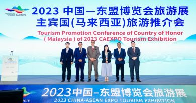 赴桂林东盟博览会旅游展    梁耀雯推介大马彭州游
