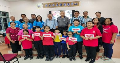 蔡尤明教育基金  培华华小8学生受惠