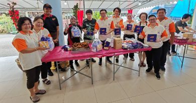 关丹德教会紫关阁义卖会   民众大力支持